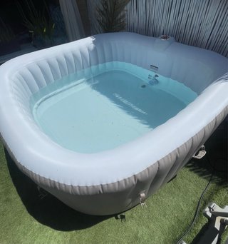 Jacuzzi Monac Beige 6 Personas