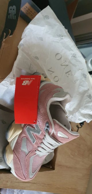 New Balance 9060 Rosa Talla 36.5