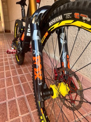 Santa Cruz V10 CC TOPE GAMA Talla M