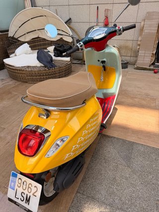 Vespa Primavera Sean Wotherspoon 125 ABS