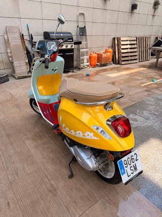 Vespa Primavera Sean Wotherspoon 125 ABS
