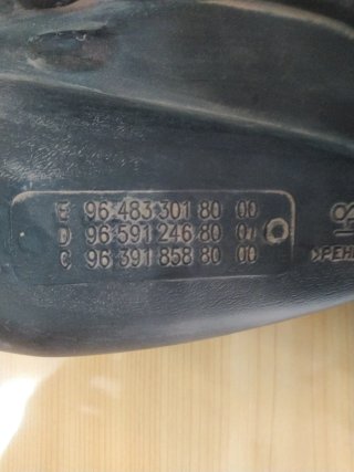 Tubo de llenado de combustible