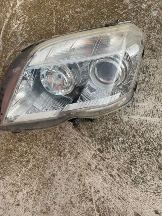Optica Xenon Izda. Mercedes Benz GLK 220 cdi