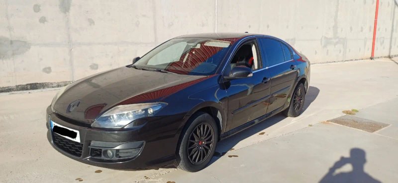 Renault Laguna 2013 - foto 1