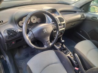 Peugeot 206 2004