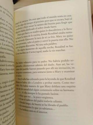 La Inquebrantable Belleza de Rosalind Bone