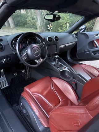 Audi TT 2011 Quattro 2.0 TDI CABRIO