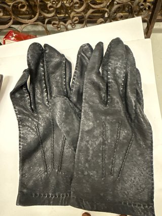 Lote de guantes y gorro de lana