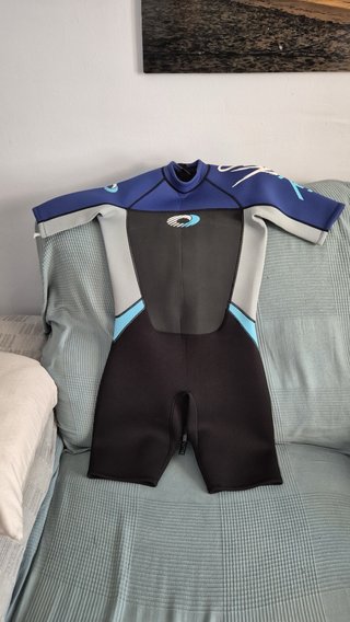 Traje de neopreno corto osprey.