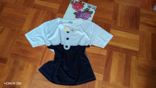 Maglietta donna bianca e blu con bottoni
