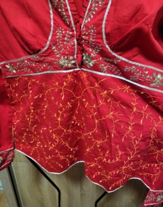 Blusa roja Flamenco bordada