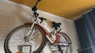 Bicicleta Paseo Btwin Blanca y Naranja