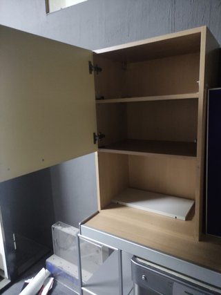 Cocina modular beige y azul