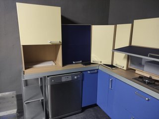 Cocina modular beige y azul