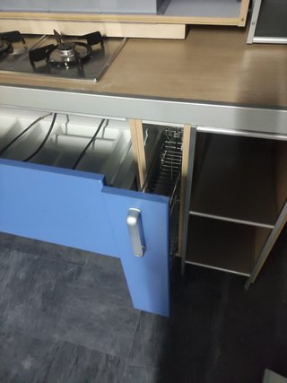 Cocina modular beige y azul