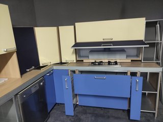 Cocina modular beige y azul