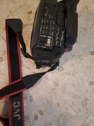 Videocámara JVC Vintage con Correa
