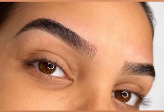 manicura i pedicura Maquillaje  Cejas