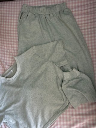 Conjunto chándal gris