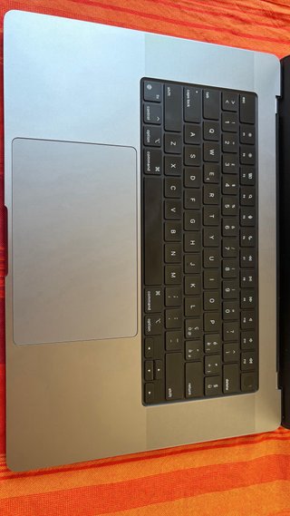 MacBook Pro 16 M1 Pro 32GB RAM 512GB