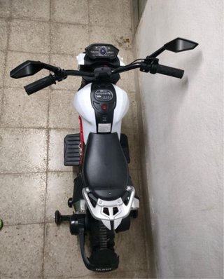Moto batería Infantil 12V Roja y Blanca