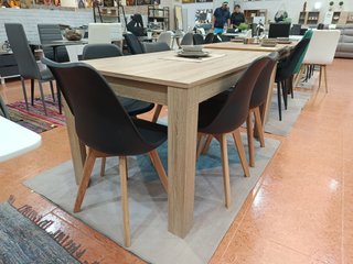 Mesa y 4 Sillas Noruega