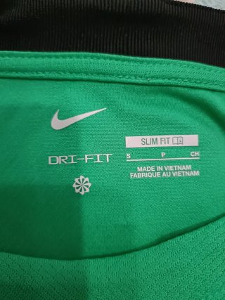 Camiseta Nike Talla S Verde