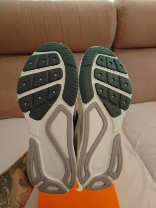 Nike Structure 26 RUN