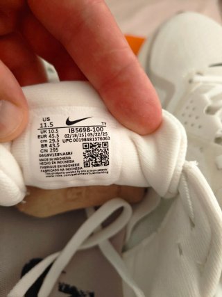 Nike Structure 26 RUN