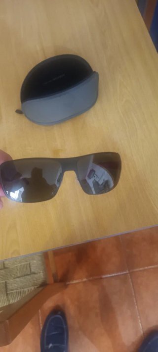Gafas de sol Emporio Armani originales.