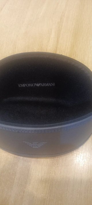Gafas de sol Emporio Armani originales.