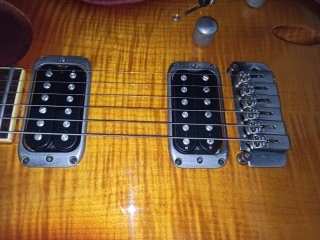 Guitarra Eléctrica Ibanez SA2120FM Prestige