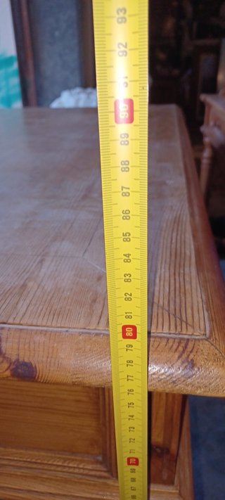 Escritorio antiguo de madera