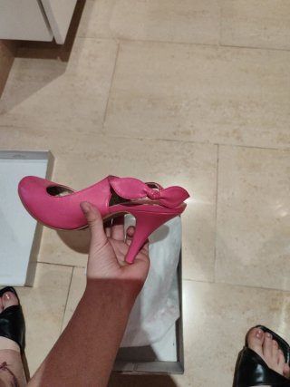 Tacón rosa con lazo