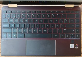 HP Spectre x360 i7 convertible Táctil Stylus Fondo