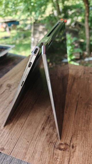 HP Spectre x360 i7 convertible Táctil Stylus Fondo