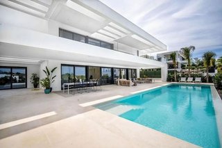 Chalet en alquiler en Los Naranjos - Las Brisas en Marbella
