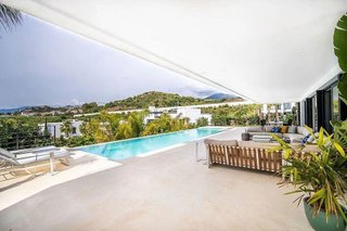 Chalet en alquiler en Los Naranjos - Las Brisas en Marbella