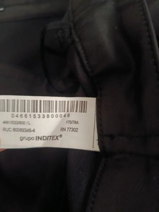 Falda Zara efecto satén corta