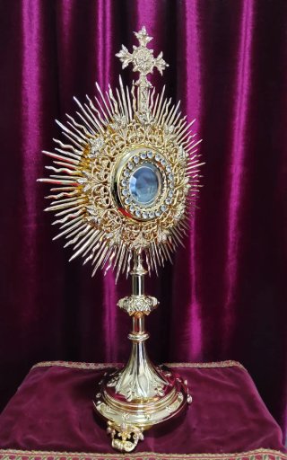 Antigua Custodia / Ostensorio Bañada en Oro