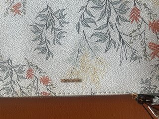 Bolso de mano Parfois estampado floral
