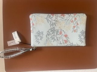 Bolso de mano Parfois estampado floral
