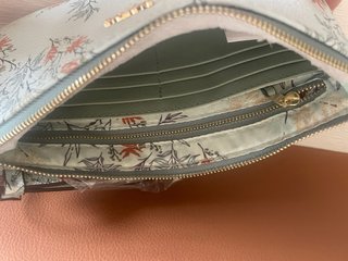 Bolso de mano Parfois estampado floral