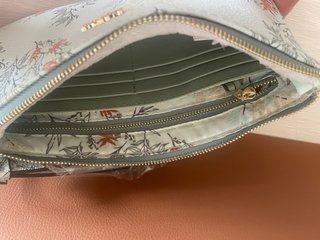 Bolso de mano Parfois estampado floral