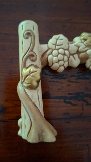 Thun (presepe classico) Vigna con uva [champagne]