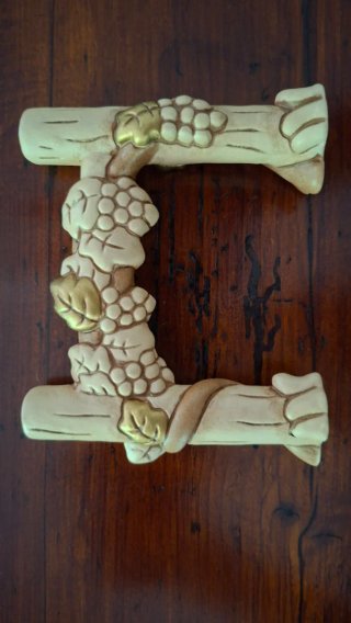 Thun (presepe classico) Vigna con uva [champagne]