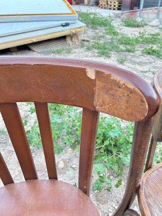 Sillas de cafetería de madera