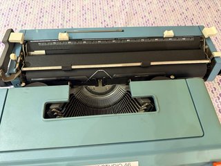 Máquina de escribir Olivetti Studio 46
