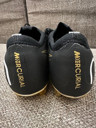 Scarpe calcio Nike Oro Nero Taglia 44