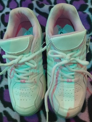 Zapatillas deportivas Cups blancas y rosas T36